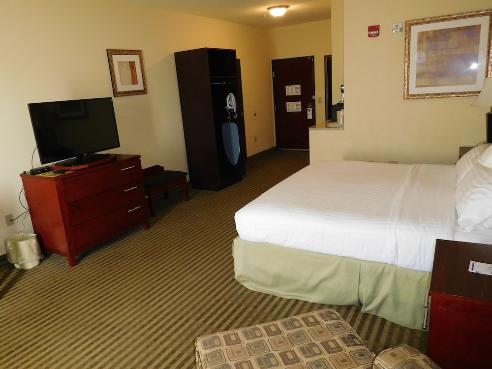 holiday inn express and suites ponca city by ihg