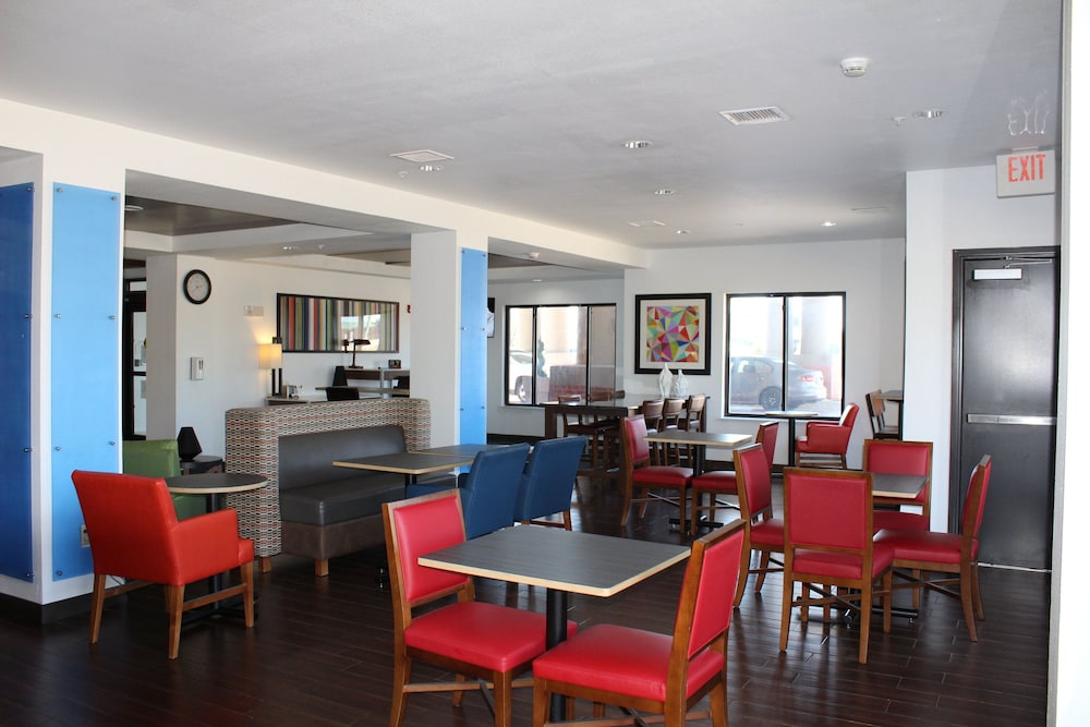 holiday inn express and suites ponca city by ihg