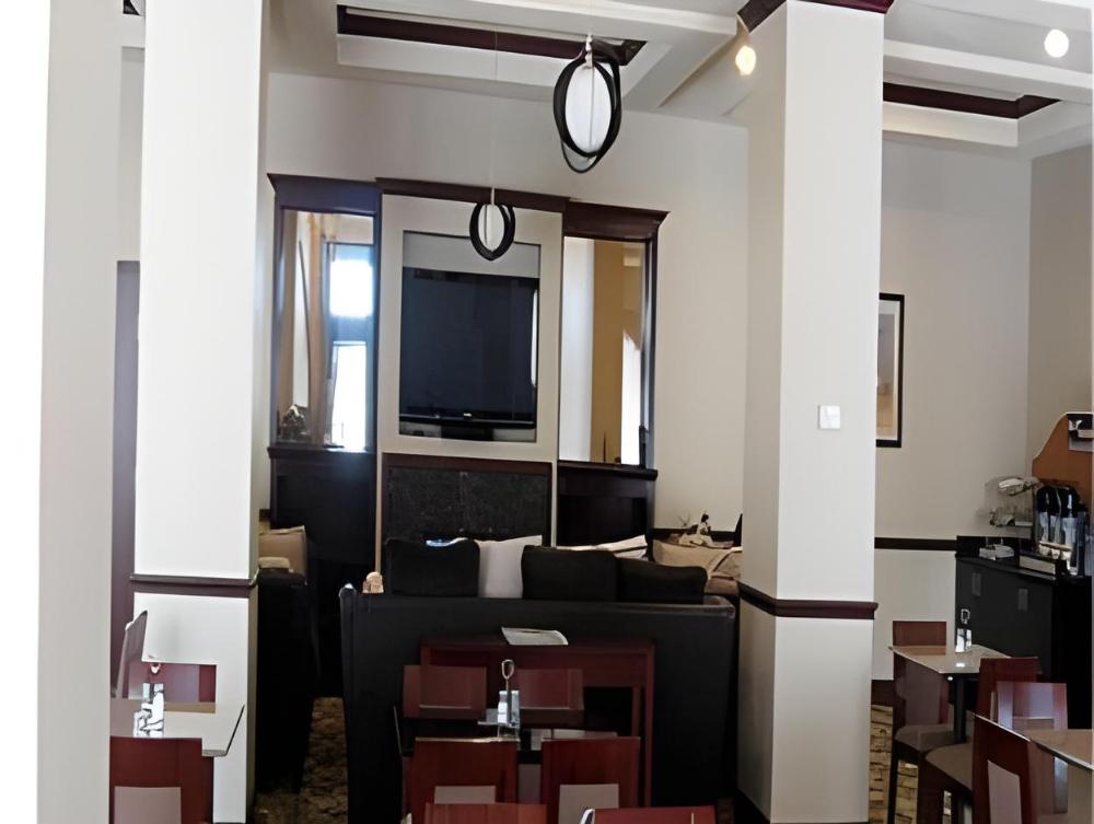 holiday inn express and suites guthrie north edmond by ihg