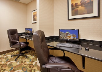 holiday inn express and suites guthrie north edmond by ihg