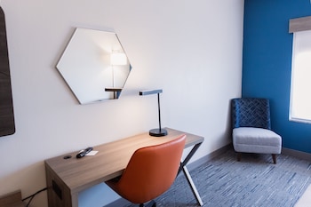 holiday inn express and suites guthrie north edmond by ihg