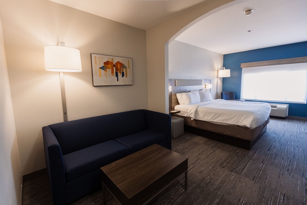 holiday inn express and suites guthrie north edmond by ihg