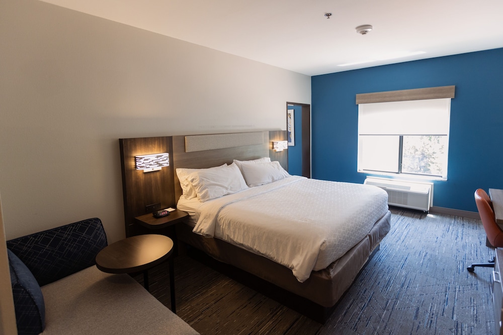 holiday inn express and suites guthrie north edmond by ihg