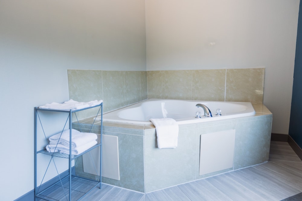 holiday inn express and suites guthrie north edmond by ihg