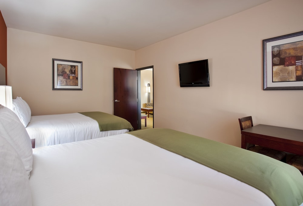holiday inn express and suites guthrie north edmond by ihg