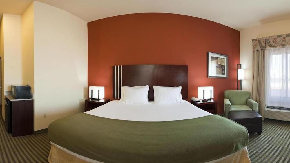 holiday inn express and suites guthrie north edmond by ihg