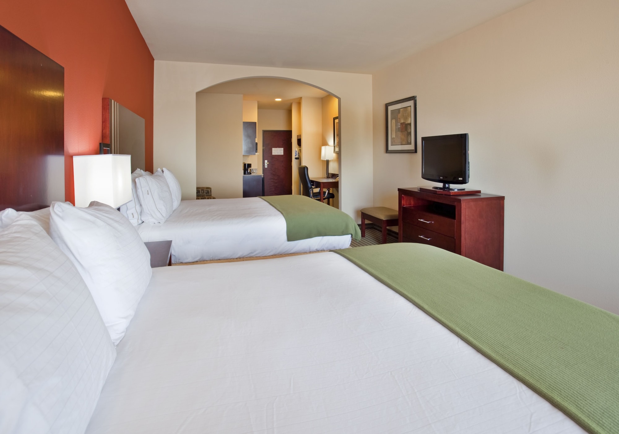 holiday inn express and suites guthrie north edmond by ihg