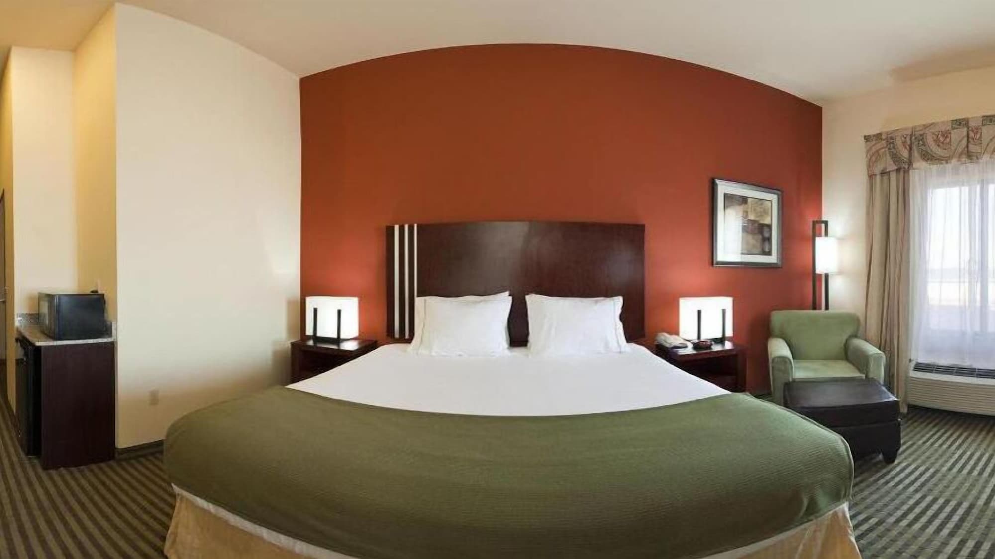 holiday inn express and suites guthrie north edmond by ihg