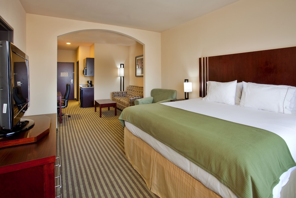 holiday inn express and suites guthrie north edmond by ihg