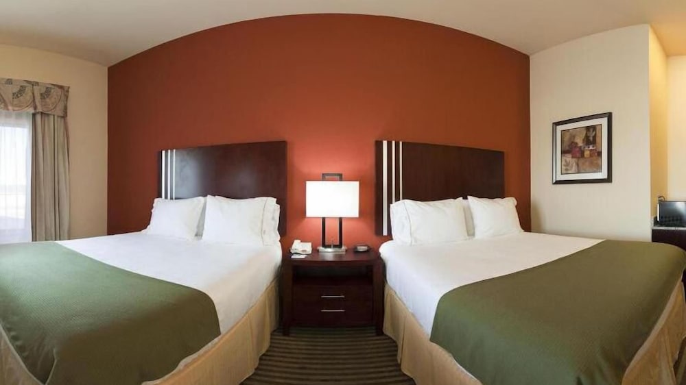 holiday inn express and suites guthrie north edmond by ihg