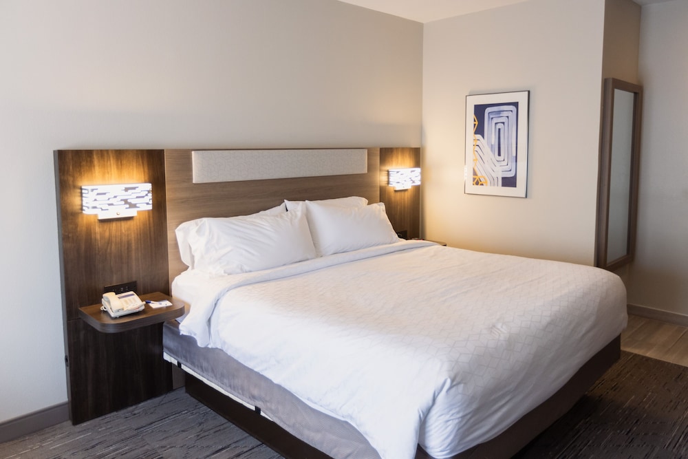 holiday inn express and suites guthrie north edmond by ihg