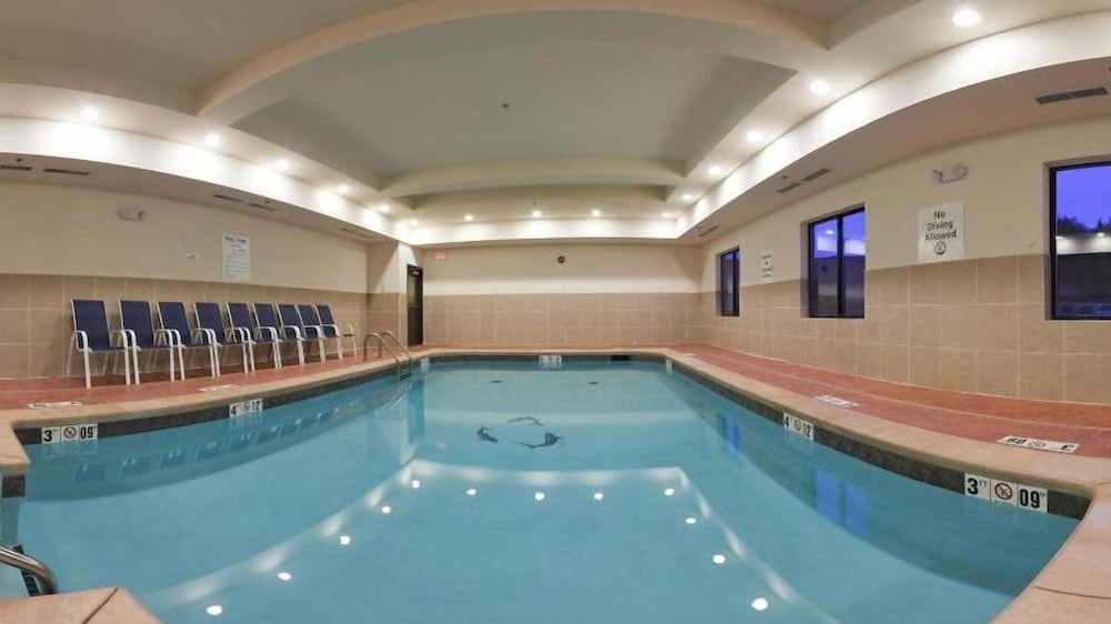 holiday inn express and suites guthrie north edmond by ihg