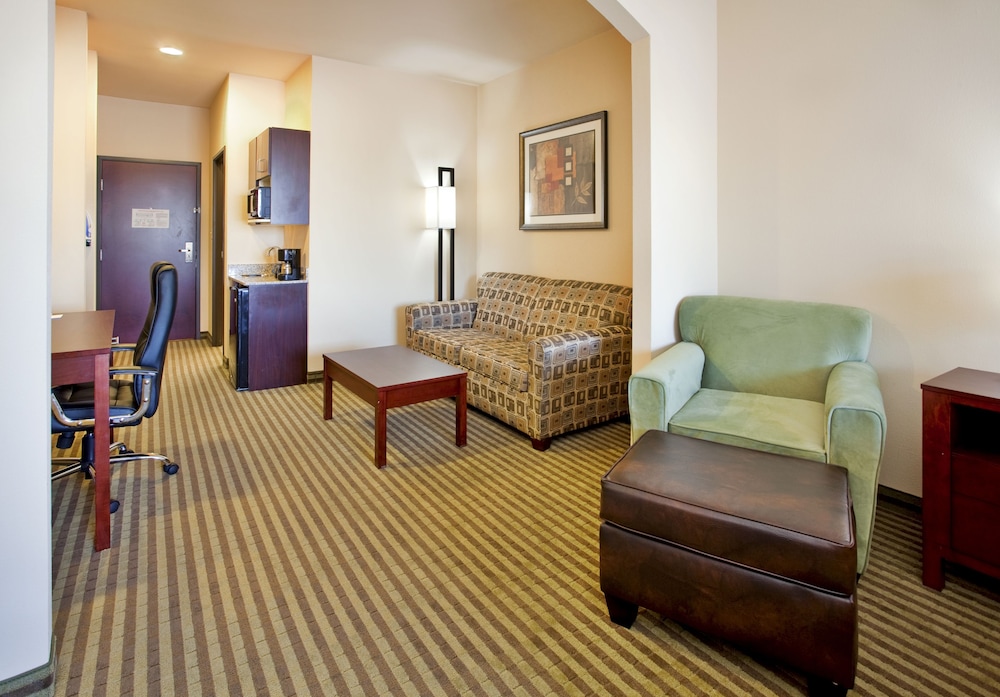 holiday inn express and suites guthrie north edmond by ihg