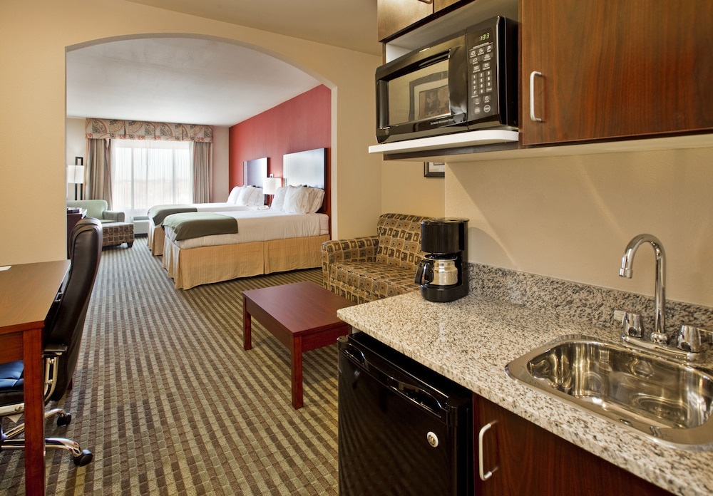holiday inn express and suites guthrie north edmond by ihg