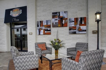 the atrium hotel on third