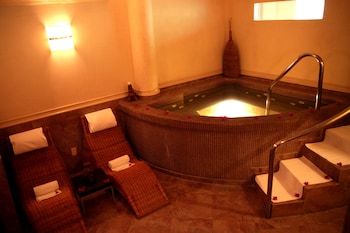 Hotel Real Del Bosque Golf And Spa,Pachuca De Soto>>Pachuca,4 star