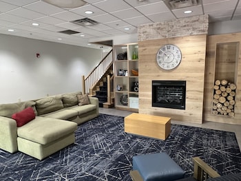 comfort inn and suites calhoun south