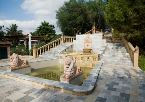 es revellar art resort adults only