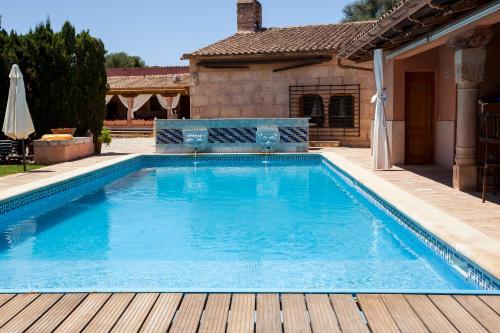 es revellar art resort adults only