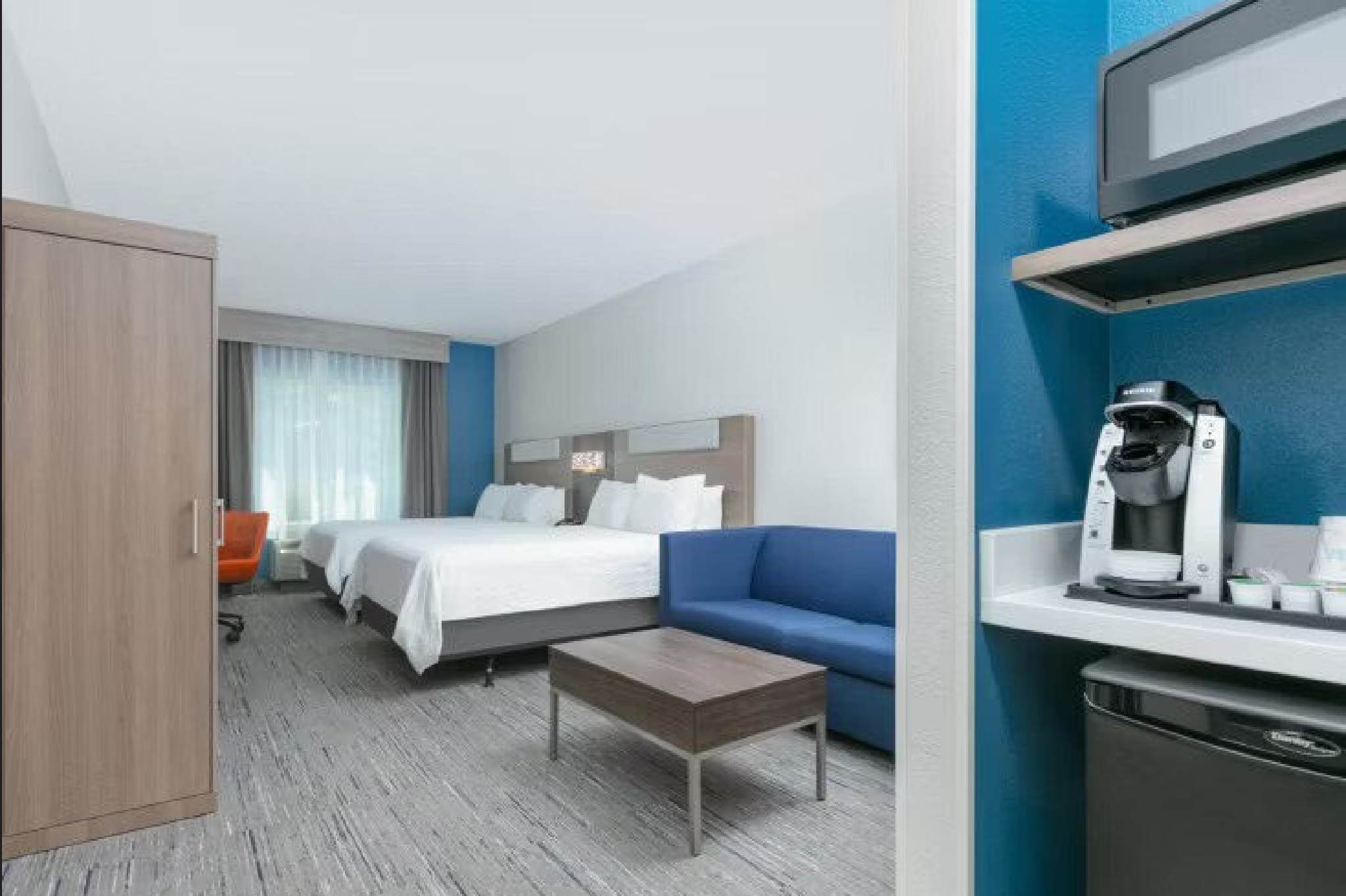 holiday inn express and suites marshall by ihg