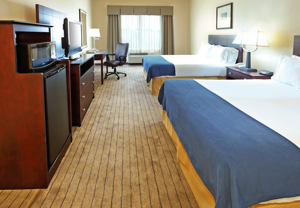 holiday inn express and suites marshall by ihg