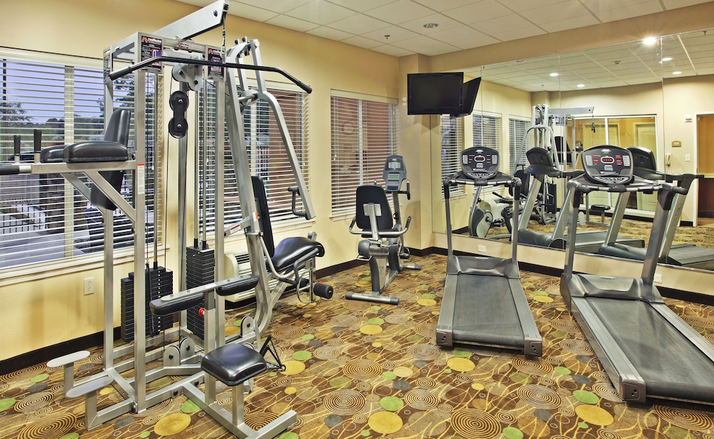 holiday inn express and suites marshall by ihg