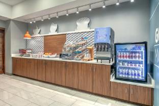 holiday inn express and suites marshall by ihg