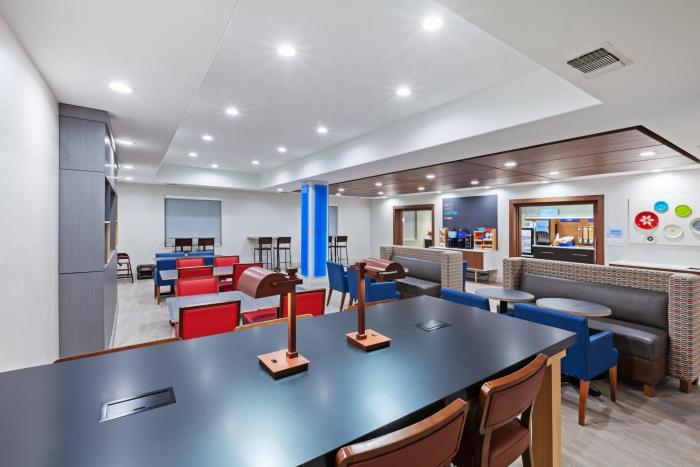 holiday inn express and suites longview south i20 by ihg