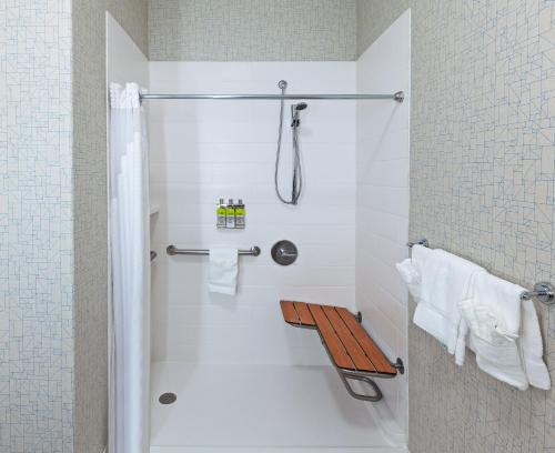 holiday inn express and suites longview south i20 by ihg