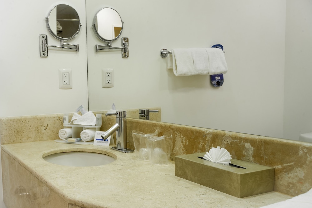 holiday inn express tapachula chis by ihg