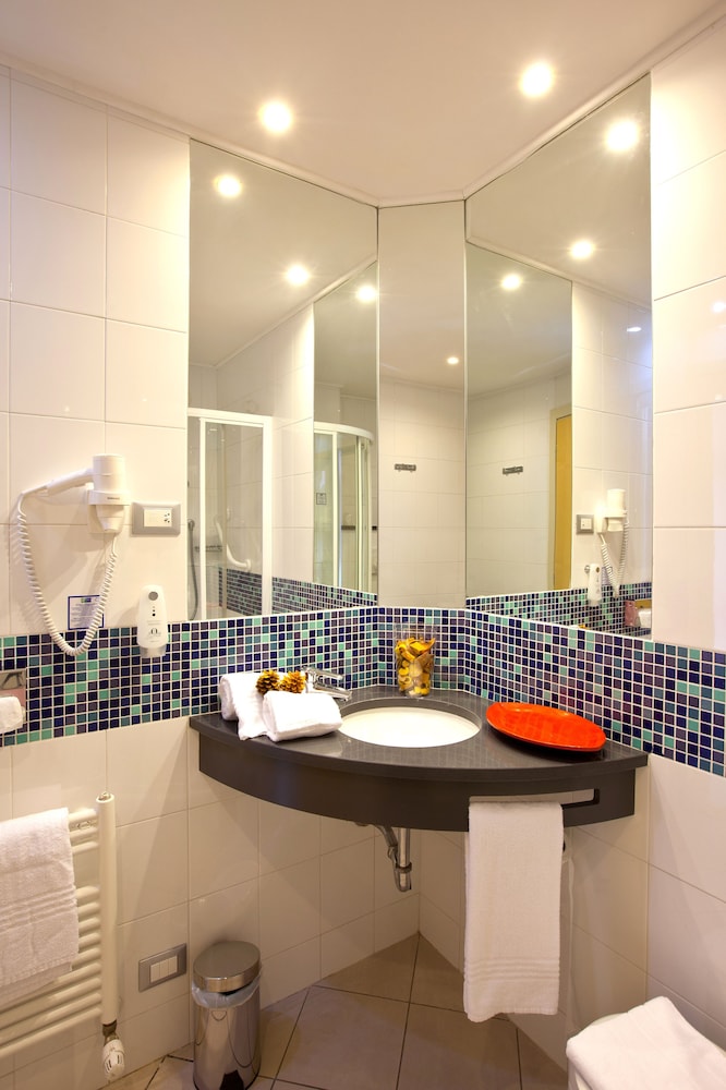 holiday inn express reggio emilia by ihg