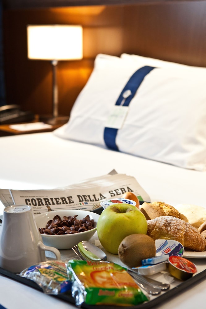 holiday inn express reggio emilia by ihg