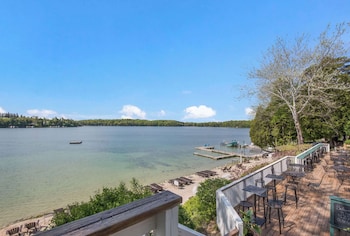 the shore club wisconsin ascend hotel collection