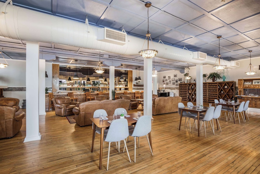 the shore club wisconsin ascend hotel collection