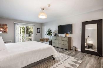 the shore club wisconsin ascend hotel collection