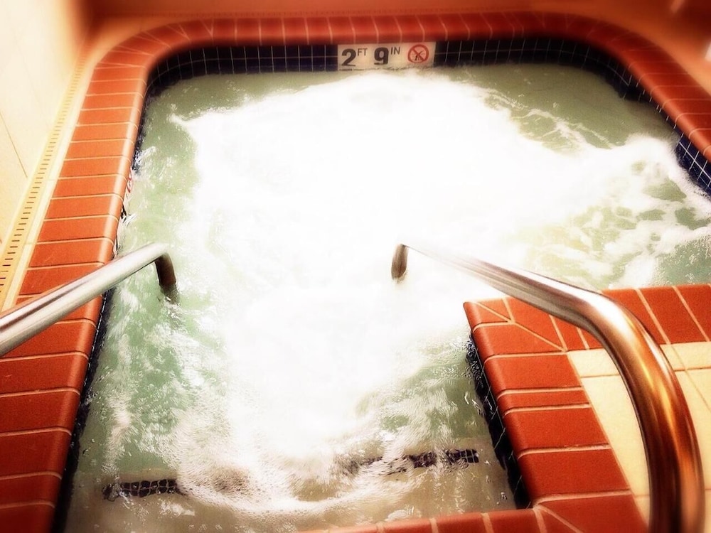 grandstay residential suites hotel sheboygan