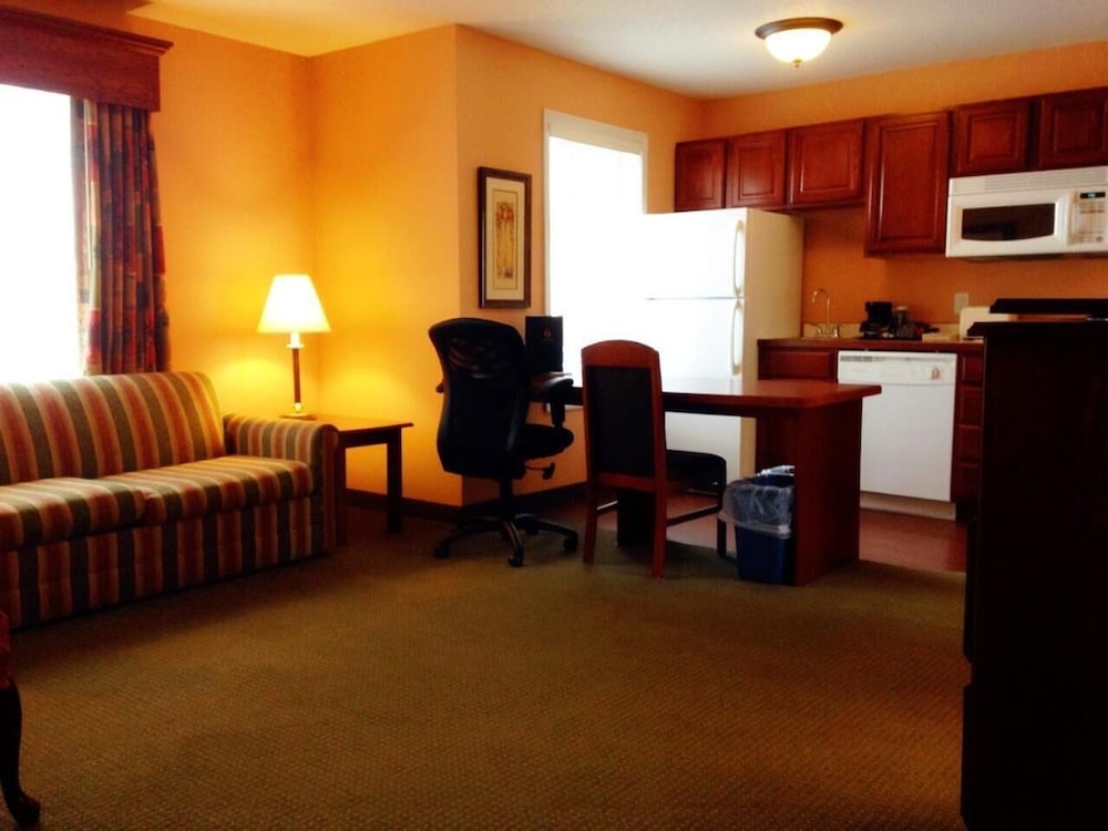 grandstay residential suites hotel sheboygan