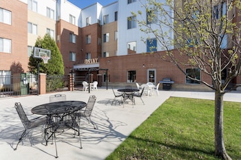 grandstay residential suites hotel sheboygan