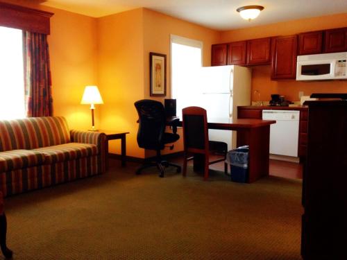 grandstay residential suites hotel sheboygan