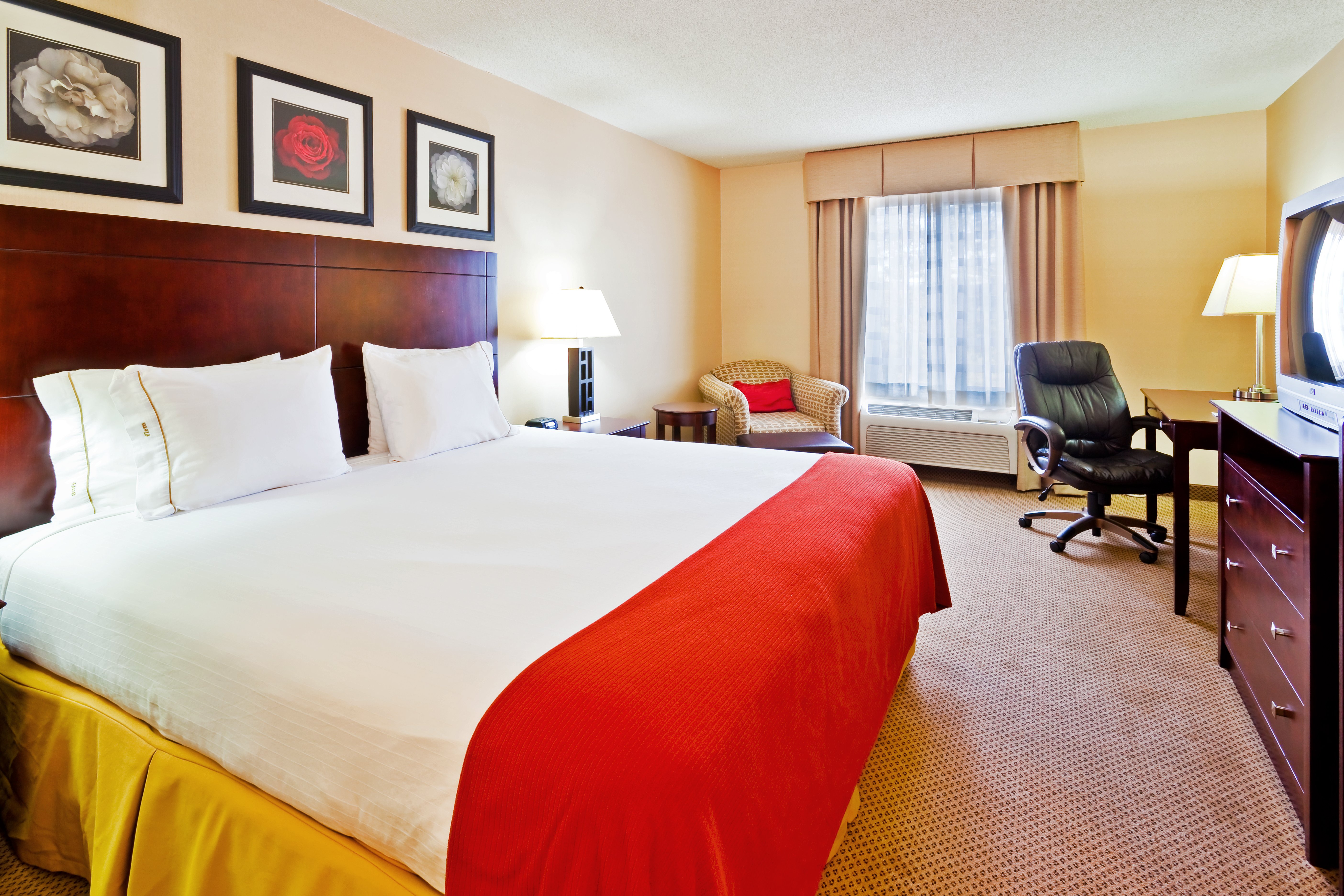 holiday inn express and suites dickson by ihg