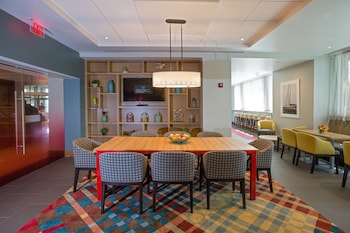 Hilton Philadelphia At Penn's Landing,Penn>>King Of Prussia,4 star