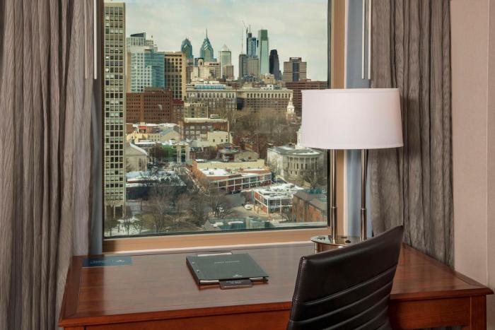 hilton philadelphia at penns landing