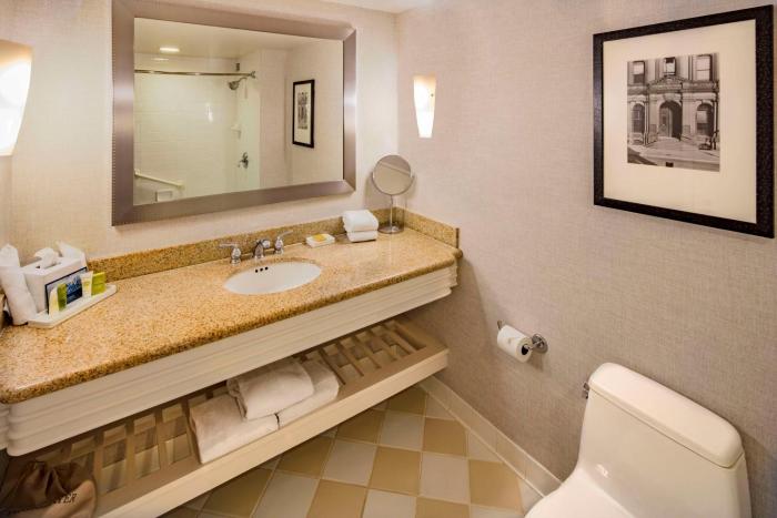 hilton philadelphia at penns landing