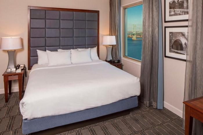 hilton philadelphia at penns landing