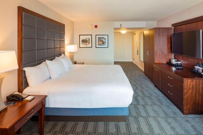 hilton philadelphia at penns landing