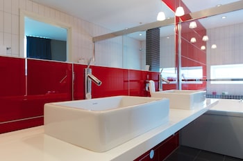 quality hotel waterfront alesund