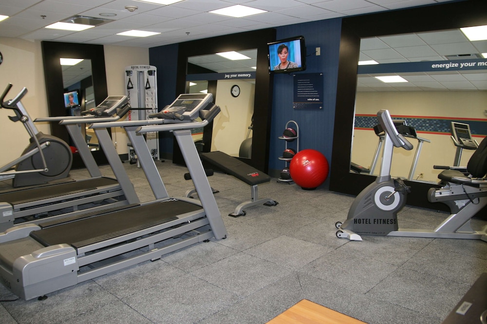 hampton inn and suites wilder