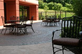 Hampton Inn & Suites Wilder,Cincinnati>>Blue Ash,3 star