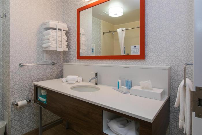hampton inn and suites wilder