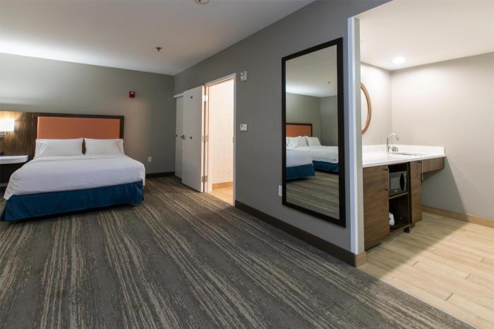 hampton inn and suites wilder